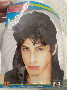 COS Black Layered Mullet Wig
